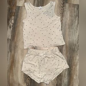 COLORED ORGANICS girls set. Girls top and bottom. Matching set. Girls neutral